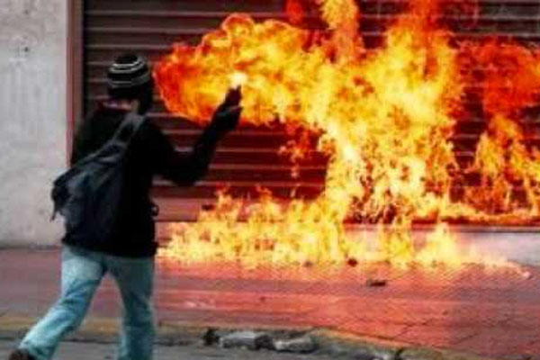 1555763474 petrol bomb1