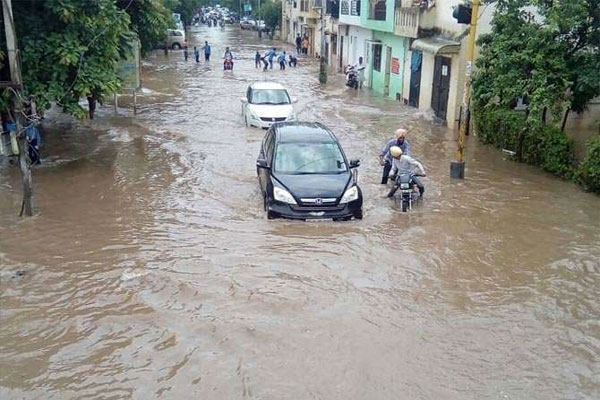 1555763492 chandigarh rain