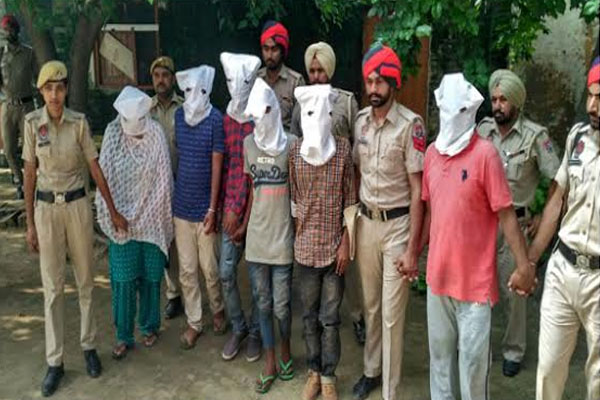 1555763567 punjab looter gang