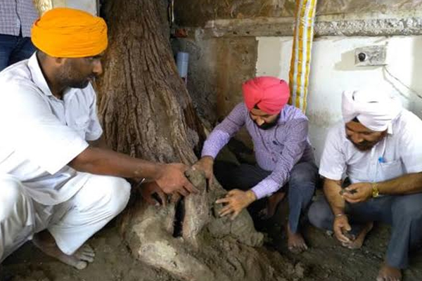 1555764254 baba budha sahib
