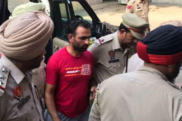 1555764589 harbhajan suffering case