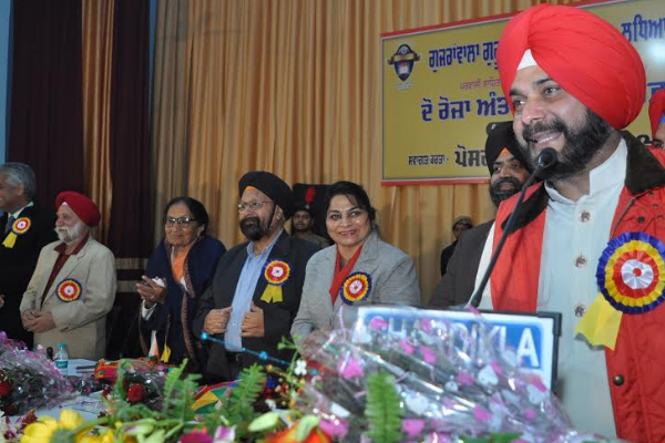 1555765186 navjot singh sidhu1