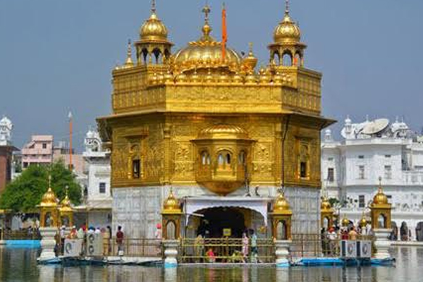 1555765305 sachkhand shri harimandir sahib punjab
