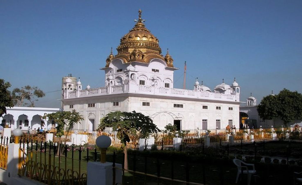 1555765739 dera baba nanak