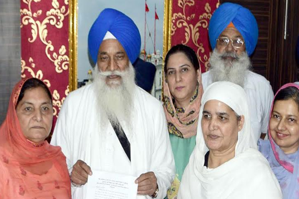1555766766 women akali dal1