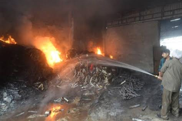 1555766826 amritsar factory fire