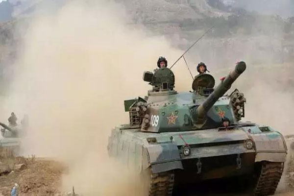 1555767439 chinese army maneuvers