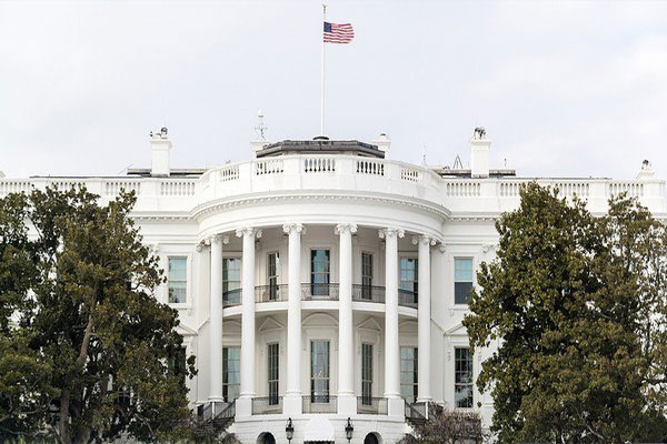 1555918264 white house