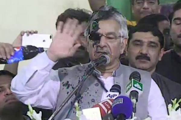 1555918307 khawaja asif