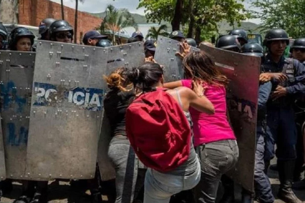 1555918431 venezuela prison