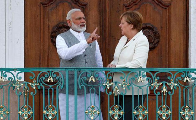 1555919570 modi in germany2