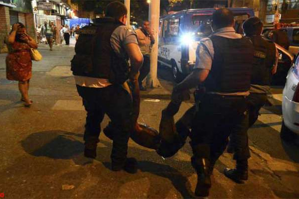 1555921170 police600