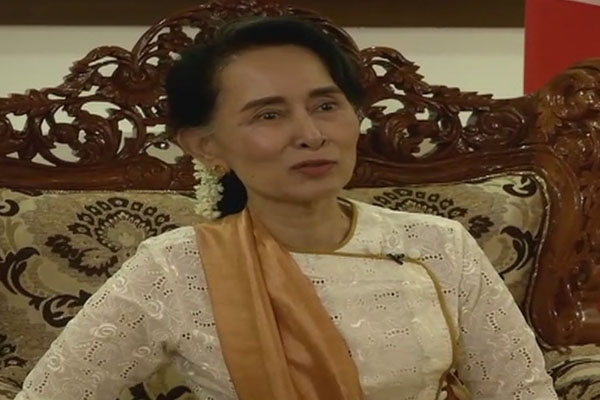 1555922222 aung san suu kyi1