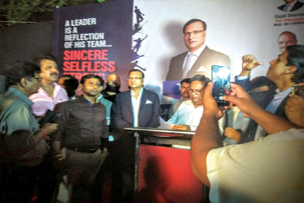1555925979 rajat sharma