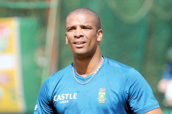 1555927477 vernon philander