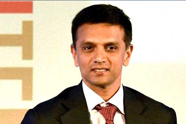 1555929231 dravid 1
