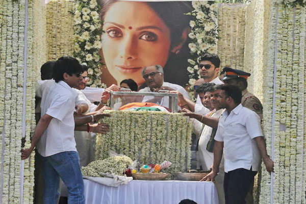 1555937244 sridevi funeral
