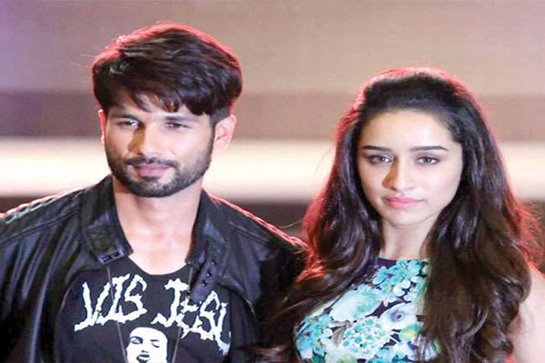 1555937733 shahid and shraddha