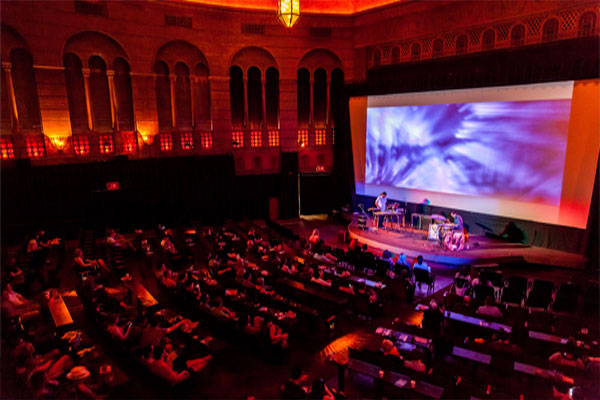 1555940072 worlds best film fest