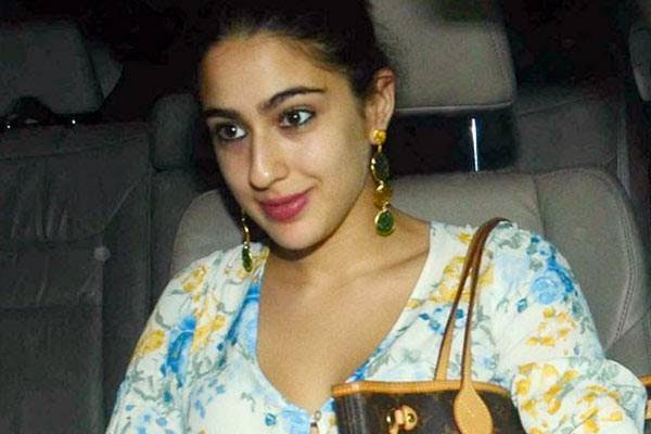 1555940098 sara ali khan