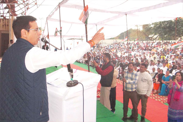1556006977 surjewala