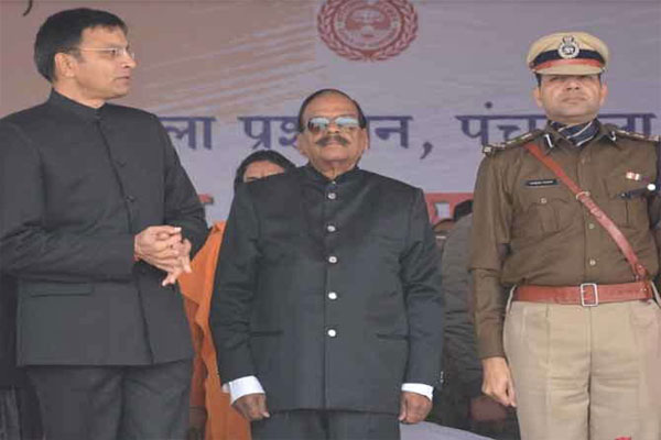 1556007912 rathore
