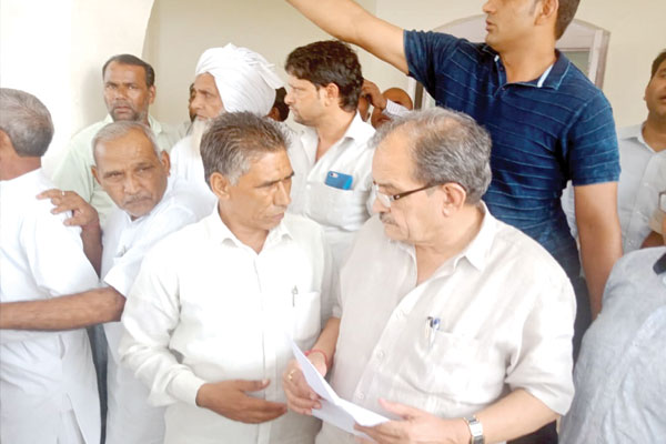 1556011723 birender singh