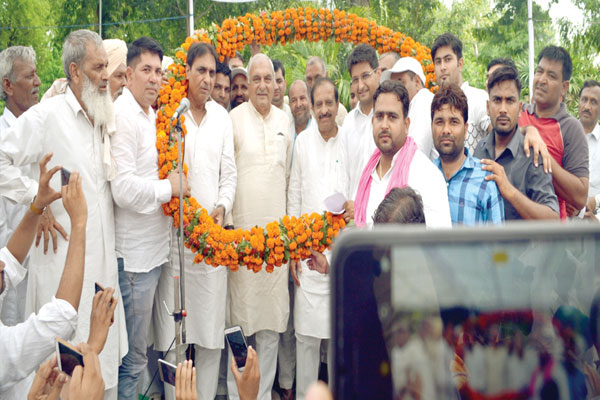 1556011729 hooda 3