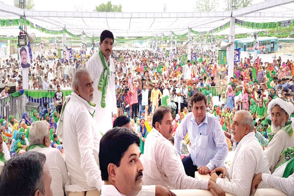 1556011738 abhay chautala 4