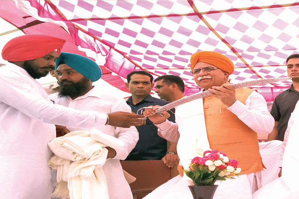1556011783 manohar lal
