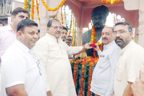 1556011992 abhay chautala