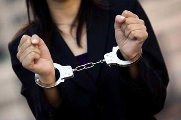 1556012807 arrest1 3