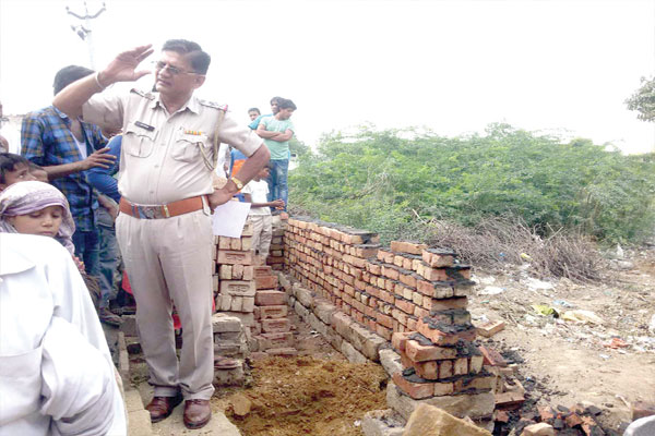 1556012914 illegal occupation