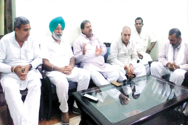 1556012921 abhy chautala