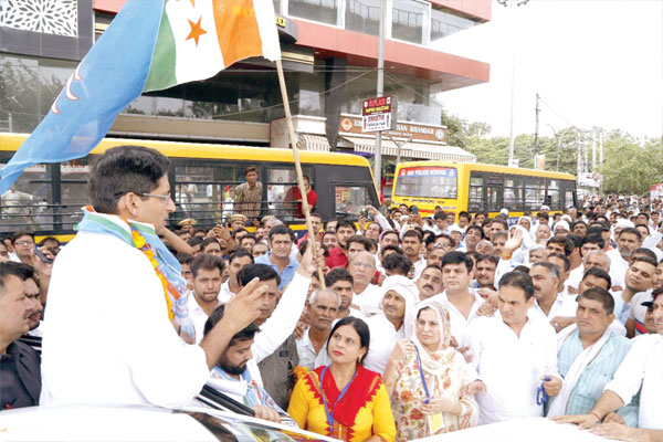 1556013409 hooda 1 1