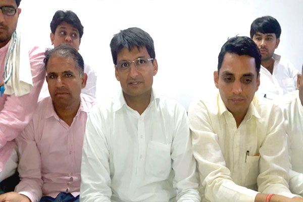 1556013850 deepender singh hooda
