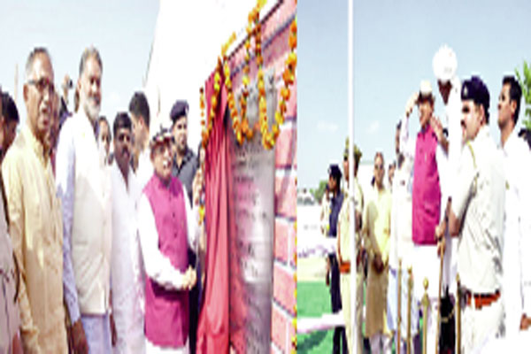 1556013884 cm khattar 3