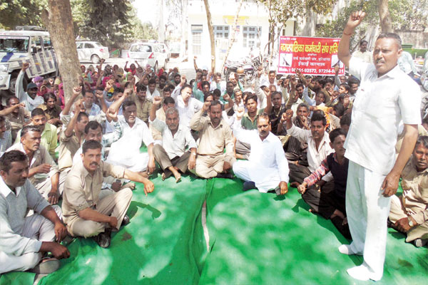 1556013963 haryana farmer