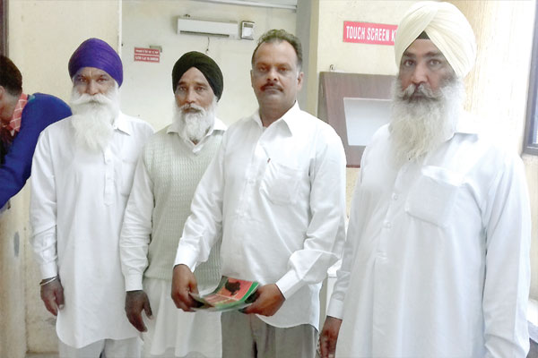 1556014062 farmer karnal