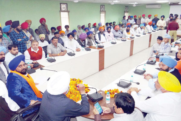 1556014084 sikh comunity