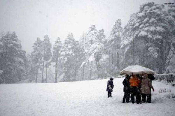 1556017610 kashmir temperture