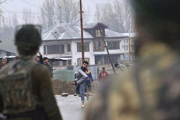 1556018108 kashmir protest1