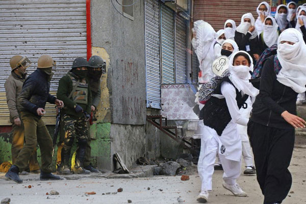 1556019947 kashmir girls