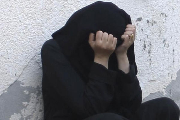 1556020337 isis girl