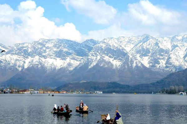 1556020422 weather of kashmir