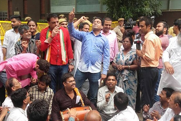 1556029894 kapil mishra protest1