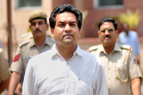 1556029938 kapil mishra 8