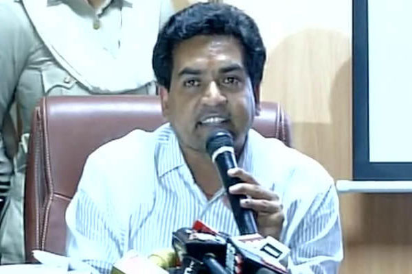 1556029969 kapil mishra 7