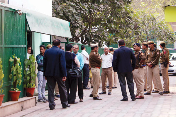 1556030218 police cm house