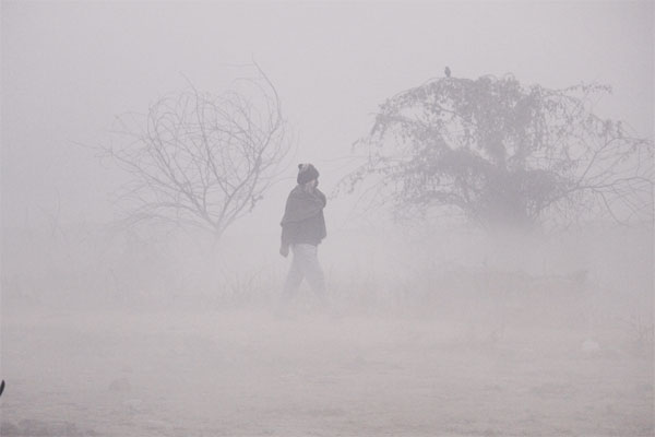 1556030947 republic day fog
